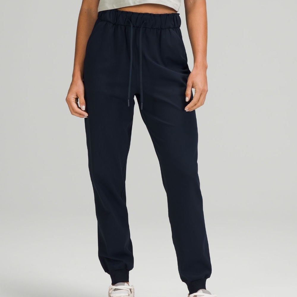 Lululemon Stretch Hi Rise Jogger